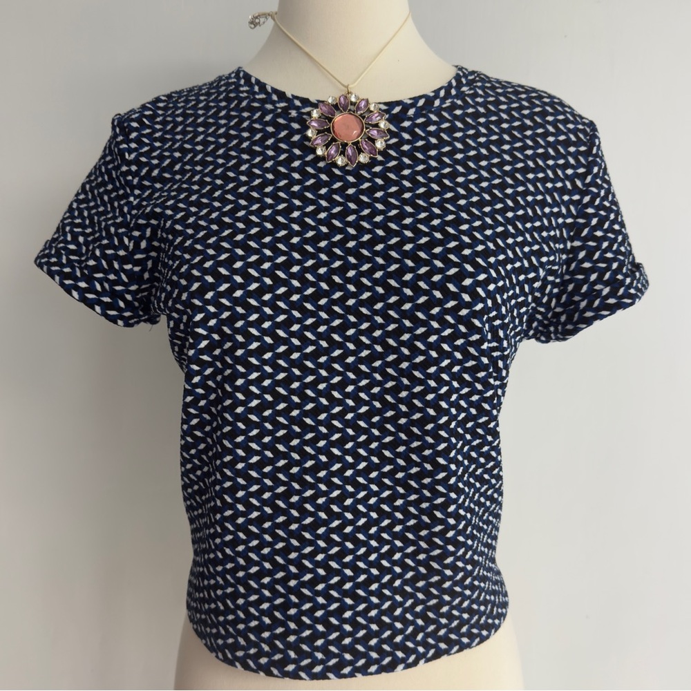 NECESSARY OBJECTS Perfect Crop Top
